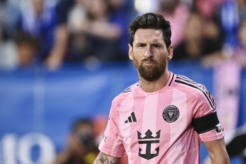 زلزال انتقالي..الأهلي السعودي يخطو خطوة جادة لضم ميسي