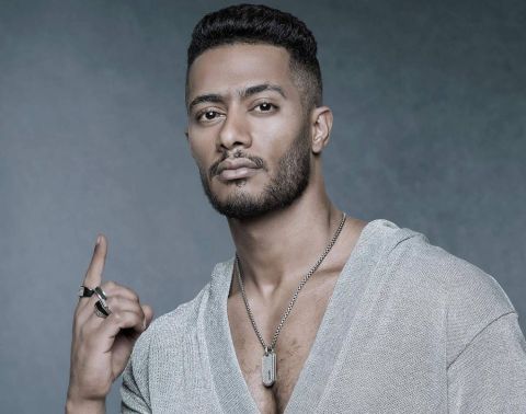 محمد رمضان ينعى أحد أفراد طاقم حفله بعد حادث مؤلم في الساحل الشمالي