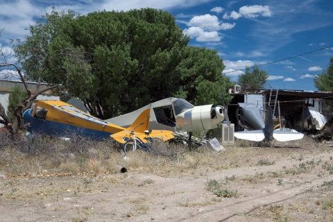Four medical workers killed in Arizona plane crash 