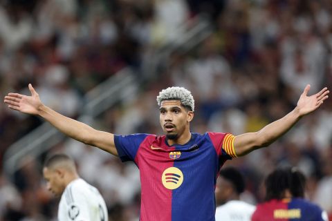 Liverpool Prepare €60M Bid for Barcelona's Defensive Rock