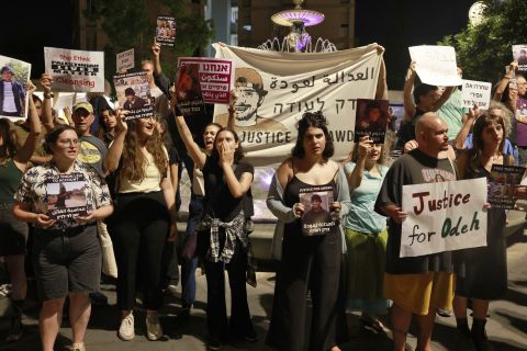 Israeli settlers kill two young Palestinians in West Bank field execution