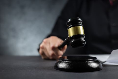 بيتكوين ترتفع قرب 113 ألف دولار مع خفض الفائدة