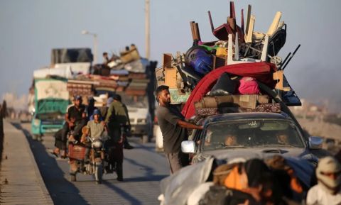الرياض تجدد تضامنها.. وزير الخارجية السعودي في قطر