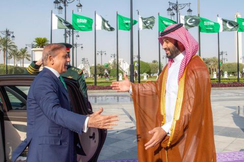 Pakistan’s PM Sharif arrives in Saudi Arabia for historic state visit