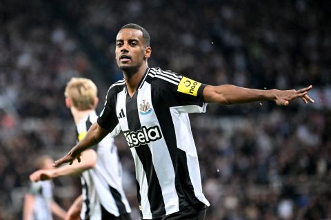 Record Breaker: Liverpool Agree Historic £125m British Deal for Isak