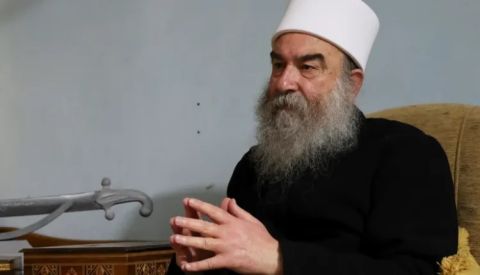 مثير للجدل.. الهجري يغير اسم 