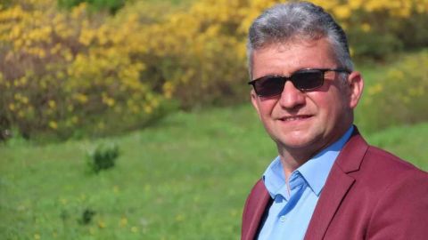 وفاة مغني تركي بشكل مفاجىء خلال إحيائه حفل زفاف.. اليك التفاصيل