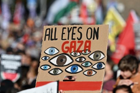 Hamas makes first response to Trump's peace plan