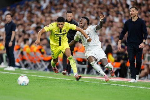 جدل تحكيمي كبير يسرق الأضواء في مباراة ريال مدريد وفياريال