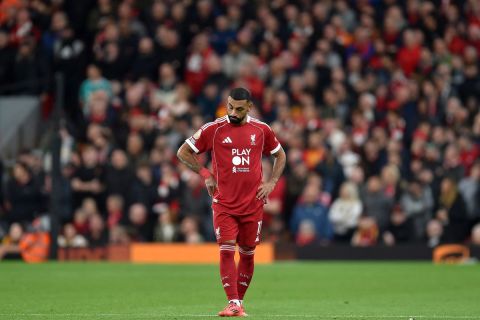 كاراجر يطالب باستبعاد صلاح من تشكيلة ليفربول الأساسية
