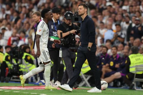 سأرحل عن الفريق..كواليس غضب فينيسيوس بعد استبداله في ليلة انتصار ريال مدريد