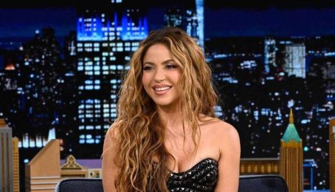 شاكيرا تعود إلى 