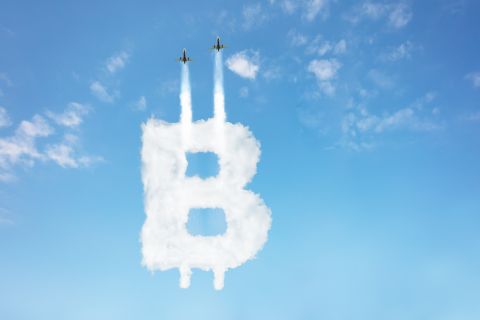 رقماً قياسياً: بيتكوين تتجاوز 125 ألف دولار