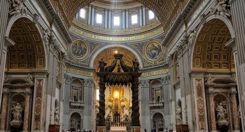 غارات عنيفة واغتيال مسؤول في حركة حماس.. ماذا حصل بـ