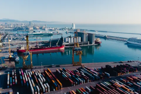 المغرب يفرض رسوم على واردات مصرية