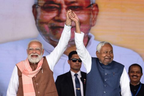 India’s Bihar Chief Minister Nitish Kumar removes Muslim doctor’s hijab at official ceremony