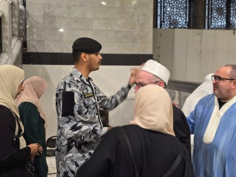 بالفيديو: توثيق جديد للحظة إنتحار في الحرم