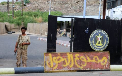 حلب.. بدء نقل المقاتلين الأكراد إلى منطقة الإدارة الذاتية