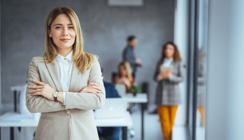 نصائح للمرأة العاملة فوق عمر الأربعين