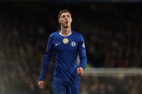 غير قابل للمس: مدرب تشيلسي يرد على أنباء انتقال بالمر إلى مانشستر يونايتد