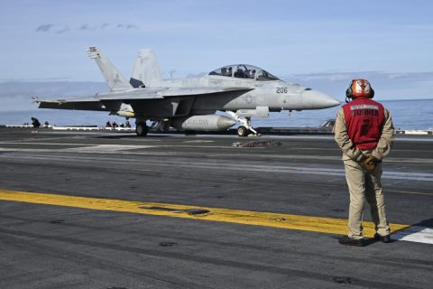 US sends additional aircraft to bases in Jordan and Qatar