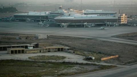 تعرض قاعدة عسكرية في مطار بغداد لهجوم بالصواريخ