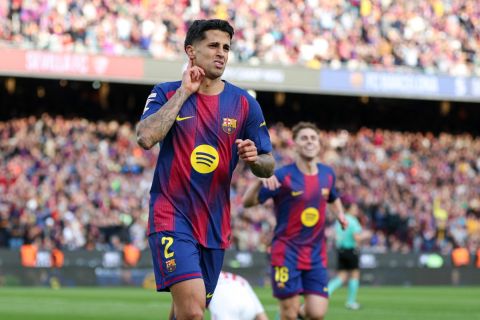 الهلال يطلب 15 مليون يورو من برشلونة للتخلي عن كانسيلو