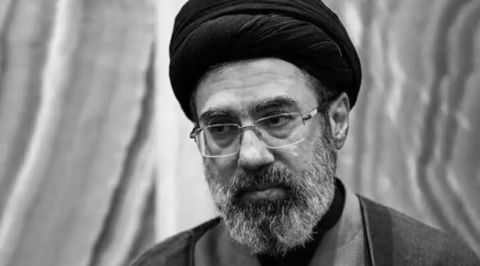 إيران: إصابة المرشد مجتبى خامنئي