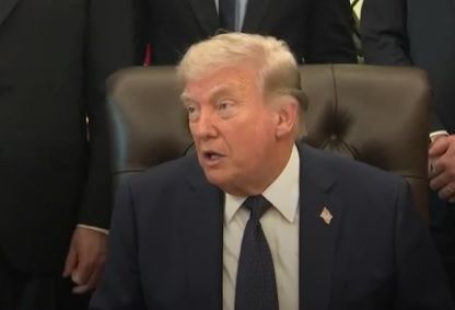 وزير الدفاع الإسرائيلي: ننتظر ضوء ترامب لإبادة سلالة خامنئي