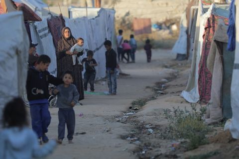 مجدداً في غزة.. استشهاد 3 فلسطينيين ووكالات أنباء عالمية تطالب دخول القطاع