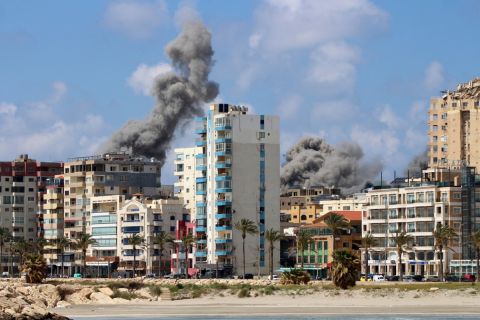 Israeli airstrike kills 7 in Abbassiyah area in Lebanon