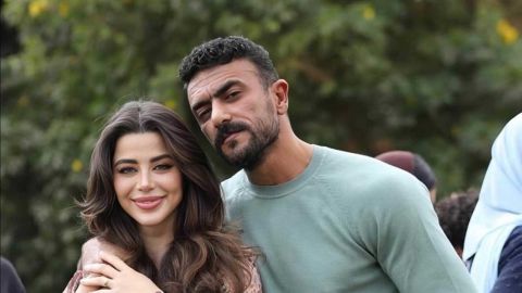 أحمد العوضي ويارا السكري يثيران جدل الرومانسية بأغنية شيرين