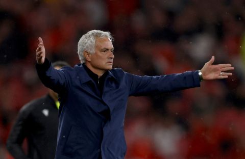 مورينيو يضع شرطين حاسمين للموافقة على تدريب ريال مدريد