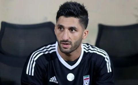 إيران: سجن حارس المنتخب بسبب منشور ضد خامنئي