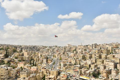 الأردن: توقعان اتفاقية لخطوط 