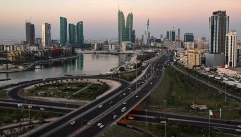 انتهاك صارخ وتصعيد مرفوض.. تضامن عربي خليجي مع البحرين