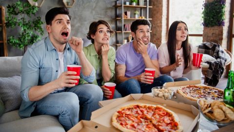 عادات بسيطة تمنع زيادة الوزن في موسم مباريات كأس العالم 2026