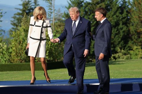 Video: Trump rebuked for holding hand of Brigitte Macron at G7 meeting