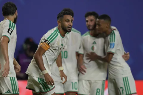 أفريقيا لـ غاتوزو... من يستيقظ مبكراً يستولي على الحكم؟