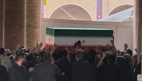 بلومبيرغ: 11 ألف بحار رهائن الخليج.. و