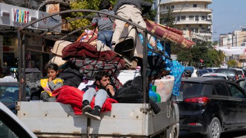إيران: إجراءات مشددة وأجواء مغلقة تزامنا مع تشييع خامنئي