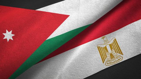 رسالة من الصين وباكستان إلى البيت الأبيض وطهران