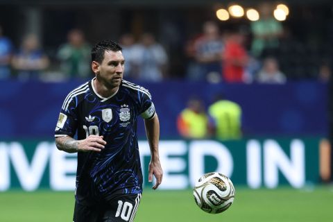 إحصائيات ميسي أمام إنجلترا في نصف نهائي كأس العالم 2026