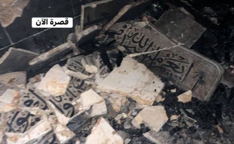 تحت إشراف الجيش.. مستوطنون يحرقون مسجدين بالضفة