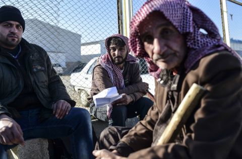 Turkey defends decision to keep border closed to refugees