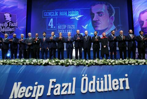 Erdogan Attends Awards of Late Turkish Poet, Philosopher Necip Fazil