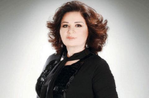 ألهام شاهين تعتبر مظاهرات 30 يونيو هي الثورة الحقيقية!