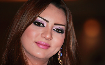 عبير أحمد تجري عملية غسيل دم وتدعو من جمهورها الدعاء لها