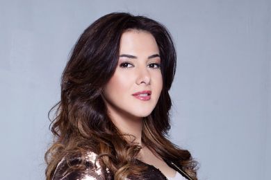 فيديو يُظهر سعادة وانسجام احمد حلمي ومنى زكي خلال احتفالهما بعيد ميلادهما!