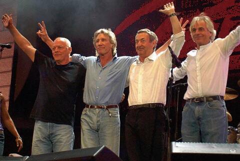 Roger Waters loses $4 million American Express sponsorship for supporting Palestine
